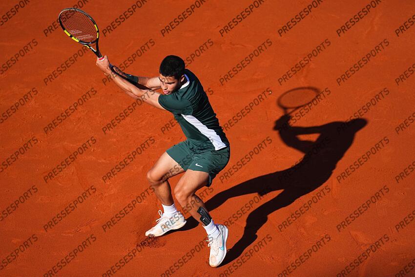 Carlos Alcaraz during the Final match of the Barcelona Open Banc Sabadell, Conde de Godo Trophy played at Real Club de Tenis Barcelona on April 24, 2022 in Barcelona, Spain. (Photo by Bagu Blanco / PRESSINPHOTO) TOURNOI DE BARCELONE 