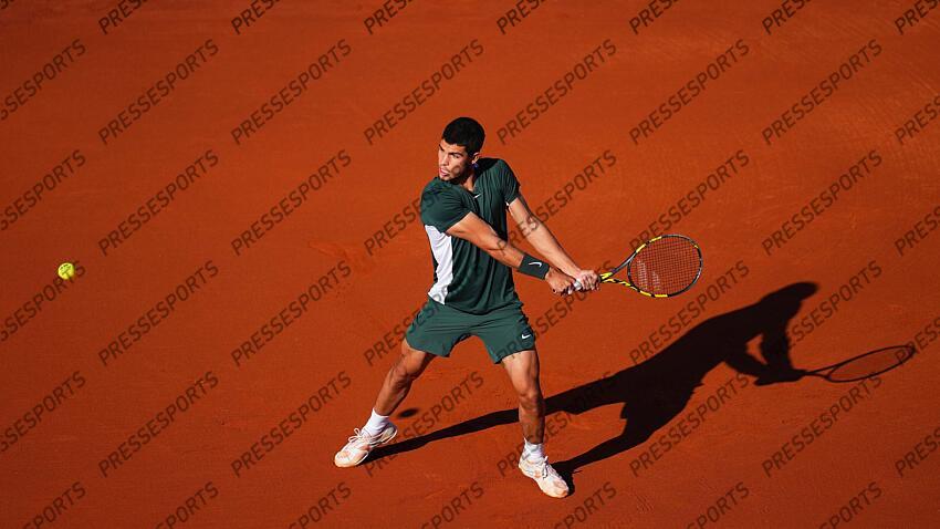 Carlos Alcaraz during the Final match of the Barcelona Open Banc Sabadell, Conde de Godo Trophy played at Real Club de Tenis Barcelona on April 24, 2022 in Barcelona, Spain. (Photo by Bagu Blanco / PRESSINPHOTO) TOURNOI DE BARCELONE 