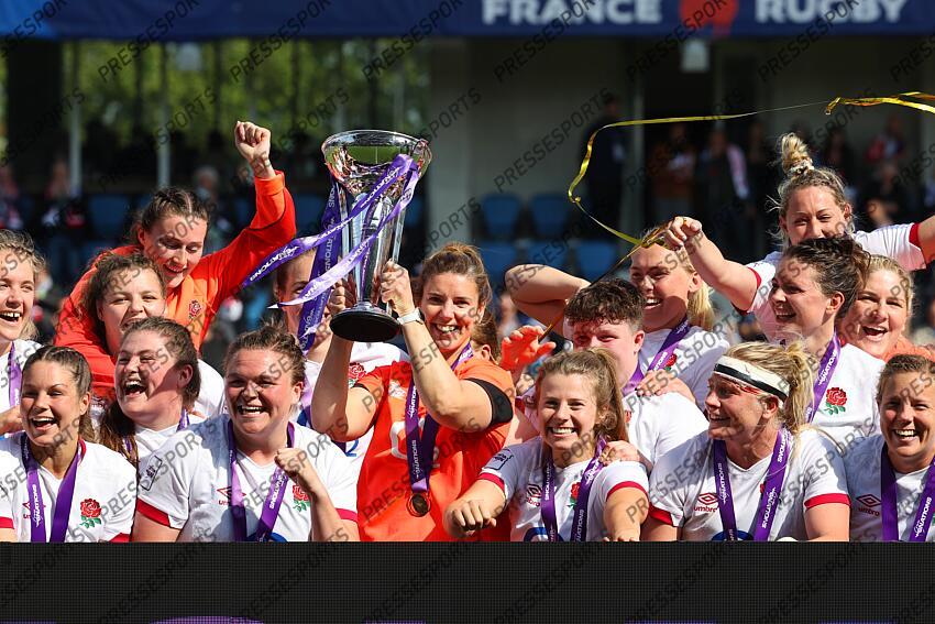 hunter (sarah) FRANCE-ANGLETERRE (12-24) 