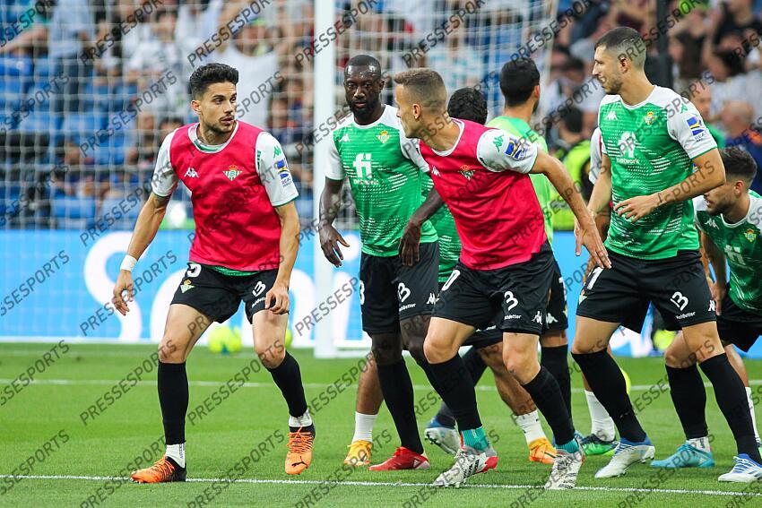 Marc Bartra and Sergio Canales of Real Betis warm up during the spanish league, La Liga Santander, football match played between Real Madrid and Real Betis Balompie at Santiago Bernabeu stadium on May 20, 2022, in Madrid Spain. REAL MADRID-BETIS SEVILLE (0-0) 