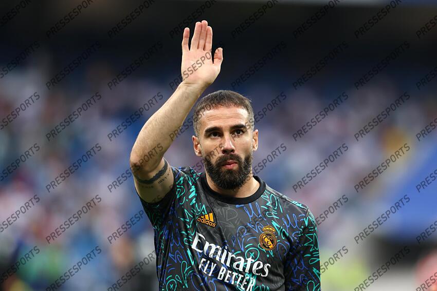 Daniel Carvajal of Real Madrid warms up during the spanish league, La Liga Santander, football match played between Real Madrid and Real Betis Balompie at Santiago Bernabeu stadium on May 20, 2022, in Madrid Spain. REAL MADRID-BETIS SEVILLE (0-0) 