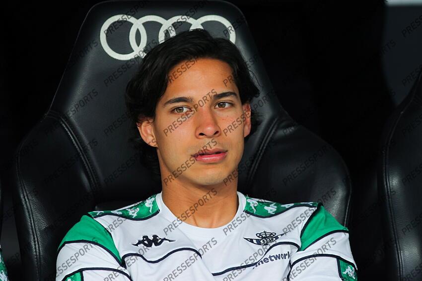 Diego Lainez of Real Betis looks on during the spanish league, La Liga Santander, football match played between Real Madrid and Real Betis Balompie at Santiago Bernabeu stadium on May 20, 2022, in Madrid Spain. REAL MADRID-BETIS SEVILLE (0-0) 
