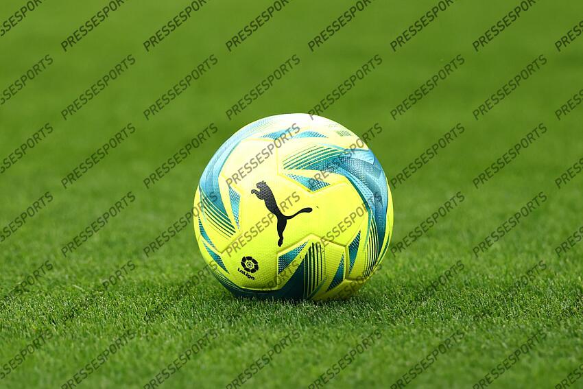 Ilustration, ball of the match during the spanish league, La Liga Santander, football match played between Real Madrid and Real Betis Balompie at Santiago Bernabeu stadium on May 20, 2022, in Madrid Spain. REAL MADRID-BETIS SEVILLE (0-0) 