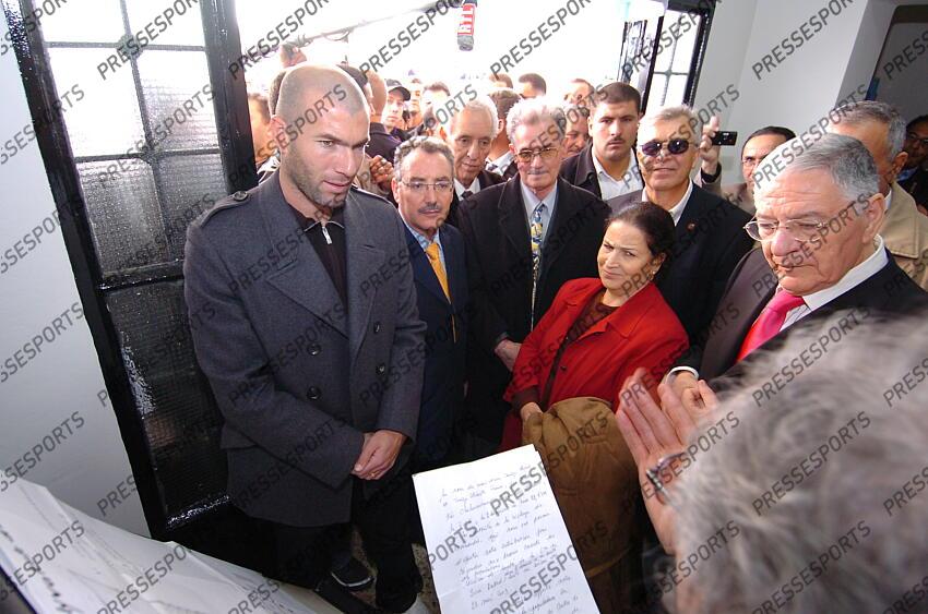 zidane (zinedine) zidane (smail) zidane (malika) MAGAZINE ZIDANE EN ALGERIE MAGAZINE ZIDANE EN ALGERIE ould abbas (jamal eddin) ministre de l'emploi et de la solidarite 