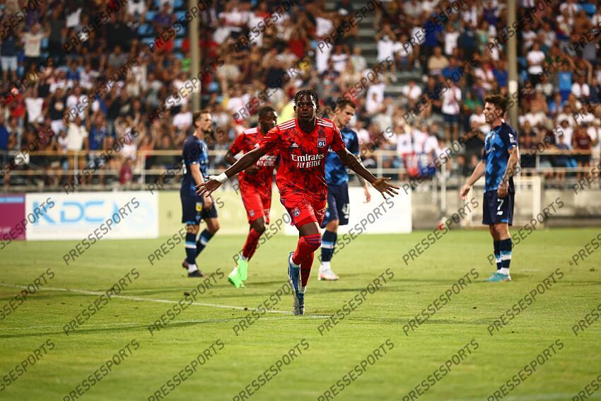 lukeba (castello) LYON-DYNAMO KIEV (3-0) 2eme match joie du 1-0 