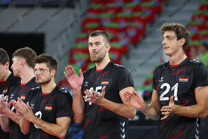 schott (ruben) gunthor (jakob) krick (tobias) ALLEMAGNE-CAMEROUN (3-0) 