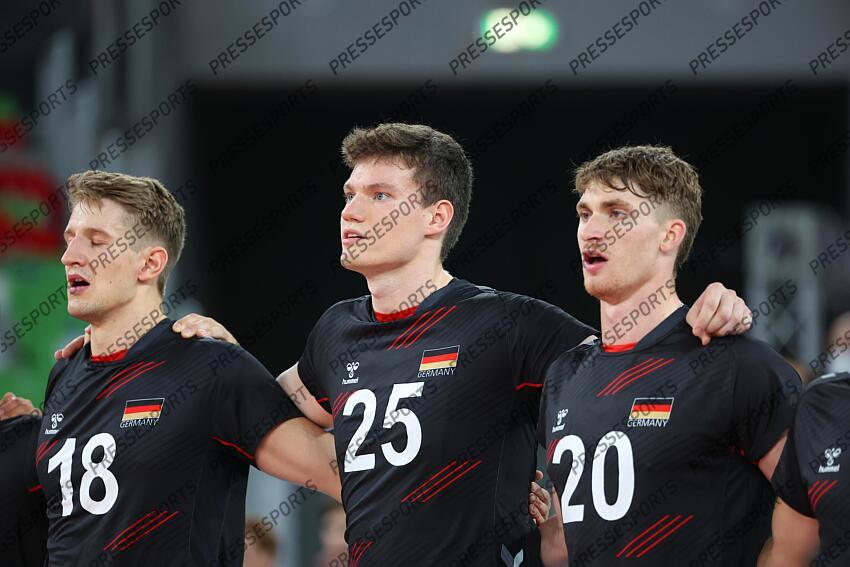 krage (florian) maase (lukas) weber (linus) ALLEMAGNE-CAMEROUN (3-0) 