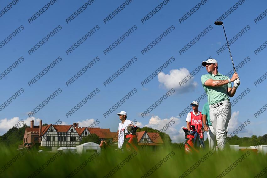 Aug 28, 2022; Atlanta, Georgia, USA; Rory McIlroy tees off on the 16th hole during the final round of the TOUR Championship golf tournament. Mandatory Credit: Adam Hagy-USA TODAY Sports FINALE FEDEX CUP 