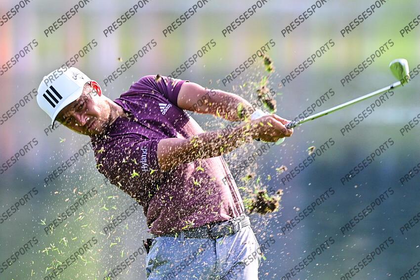 Aug 27, 2022; Atlanta, Georgia, USA; Xander Schauffele hits from the fairway on the 8th hole during the third round of the TOUR Championship golf tournament. Mandatory Credit: Adam Hagy-USA TODAY Sports FINALE FEDEX CUP 