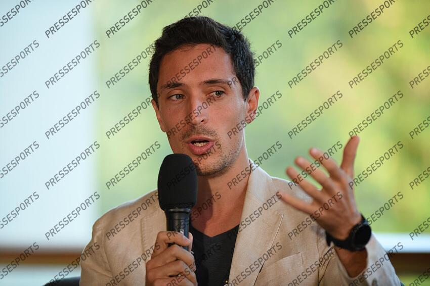 roullier (frederic) DEMAIN LE SPORT debat Ethique et Olympisme Galerie Seine "Sportifs harcelés, les dangers de la montée en puissance des paris dans le tennis" journaliste realisateur 