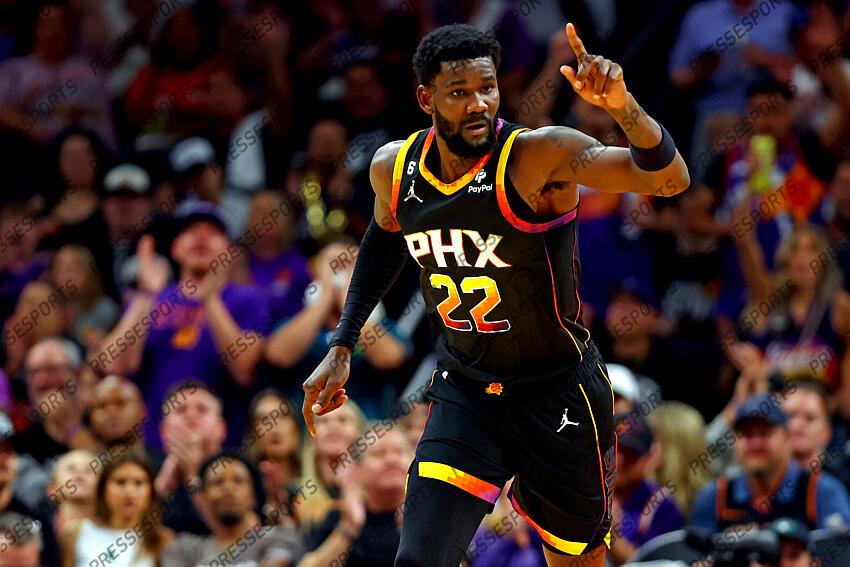Oct 19, 2022; Phoenix, Arizona, USA; Phoenix Suns center Deandre Ayton (22) reacts after a play during the fourth quarter against the Dallas Mavericks at Footprint Center. Mandatory Credit: Mark J. Rebilas-USA TODAY Sports NBA: Dallas Mavericks at Phoenix Suns 
