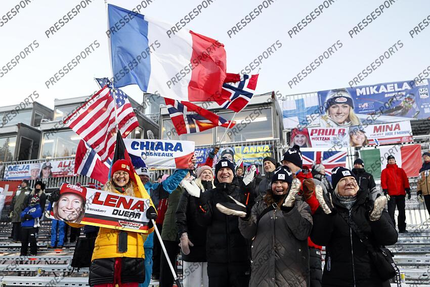 LEVI, FINLAND - NOVEMBER 20: crowds during the Audi FIS Alpine Ski World Cup Women's Slalom on November 20, 2022 in Levi, Finland. (Photo by Christophe Pallot/Agence Zoom) SLALOM LEVI 2 