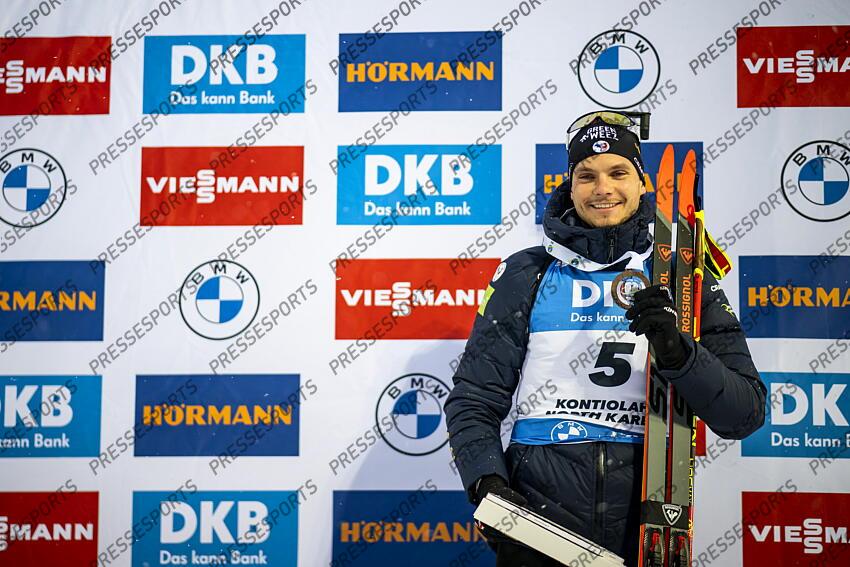 KONTIOLAHTI, FINLAND - DECEMBER 04: Emilien Jacquelin of Team France takes 3rd place during the men and women pursuit IBU Biathlon World Cups on december 04, 2022 in Kontiolahti, Finland. (Photo by Kevin Voigt/Agence Zoom) POURSUITE HOMMES 