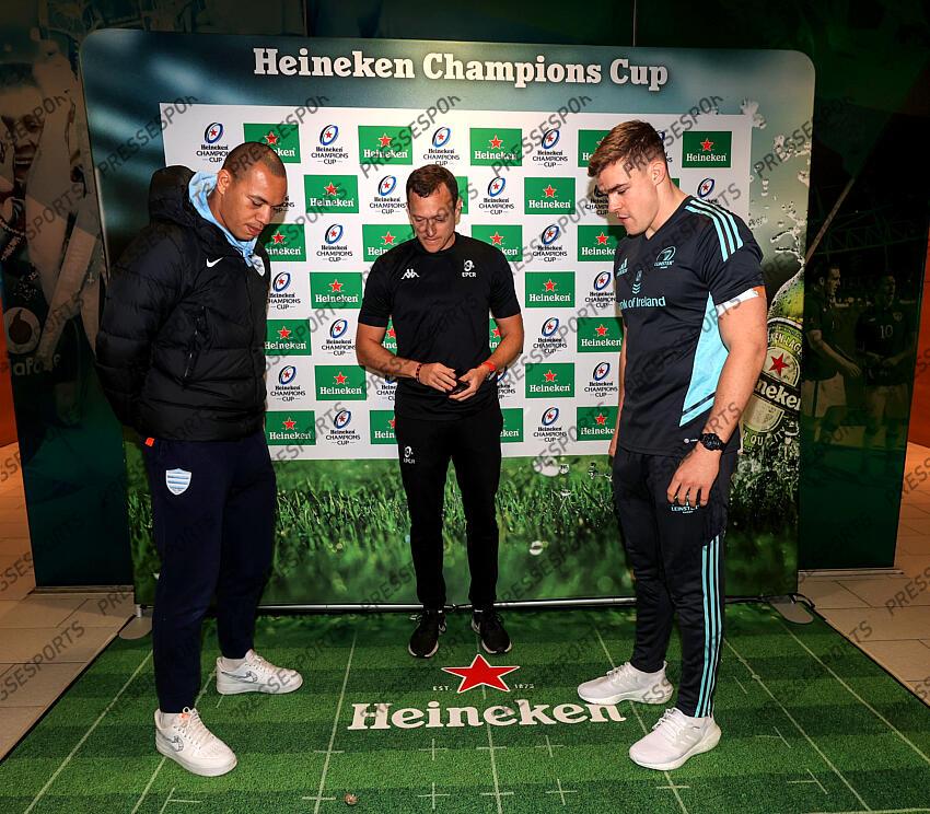 Heineken Champions Cup Round 4 Pool A, Aviva Stadium, Dublin 21/1/2023 Leinster vs Racing 92 Racing 92's Gaël Fickou, Referee Matthew Carley and Leinster's Garry Ringrose Mandatory Credit ©INPHO/Dan Sheridan LEINSTER-RACING 92 (36-10) 
