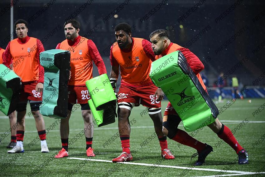 saginadze (beka) mayanavanua (temo) kaabeche (hamza) LYON OU-BLUE BULLS (31-7) 