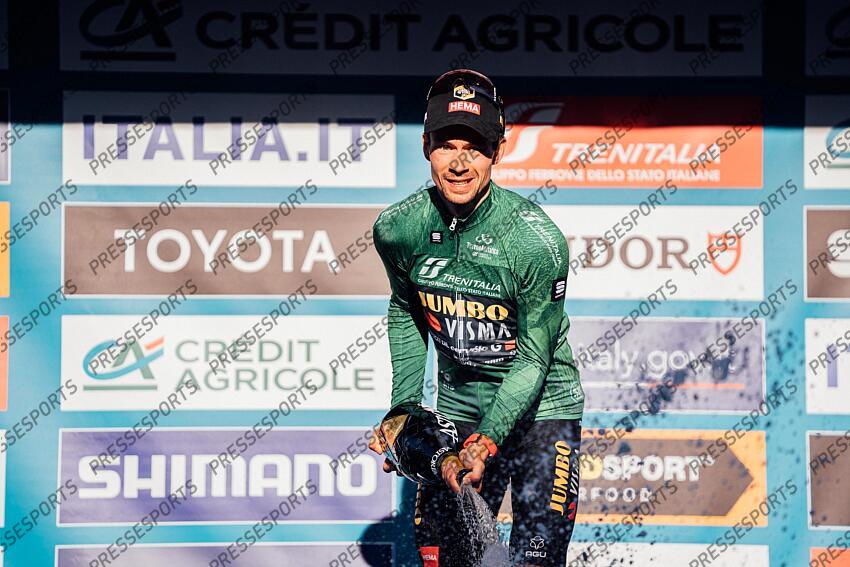 Picture by Zac Williams/SWpix.com- 12/03/2023 - Cycling - 2023 Tirreno Adriatico Stage 7 - San Benedetto Del Tronto, Italy - Primoz Roglic, Jumbo Visma, wins the 2023 Tirreno Adriatico KOM classification. ETAPE 07 SAN BENEDETTO DEL TRONTO/SAN BENEDETTO DEL TRONTO 