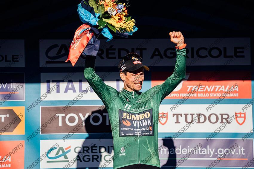 Picture by Zac Williams/SWpix.com- 12/03/2023 - Cycling - 2023 Tirreno Adriatico Stage 7 - San Benedetto Del Tronto, Italy - Primoz Roglic, Jumbo Visma, wins the 2023 Tirreno Adriatico KOM classification. ETAPE 07 SAN BENEDETTO DEL TRONTO/SAN BENEDETTO DEL TRONTO 