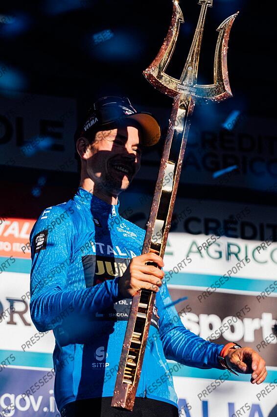 Picture by Zac Williams/SWpix.com- 12/03/2023 - Cycling - 2023 Tirreno Adriatico Stage 7 - San Benedetto Del Tronto, Italy - Primoz Roglic, Jumbo Visma, wins the 2023 Tirreno Adriatico. - Winners Trophy - Trident of Poseidon, Neptunes Fork, Trofeo Maestro di Mare ETAPE 07 SAN BENEDETTO DEL TRONTO/SAN BENEDETTO DEL TRONTO 