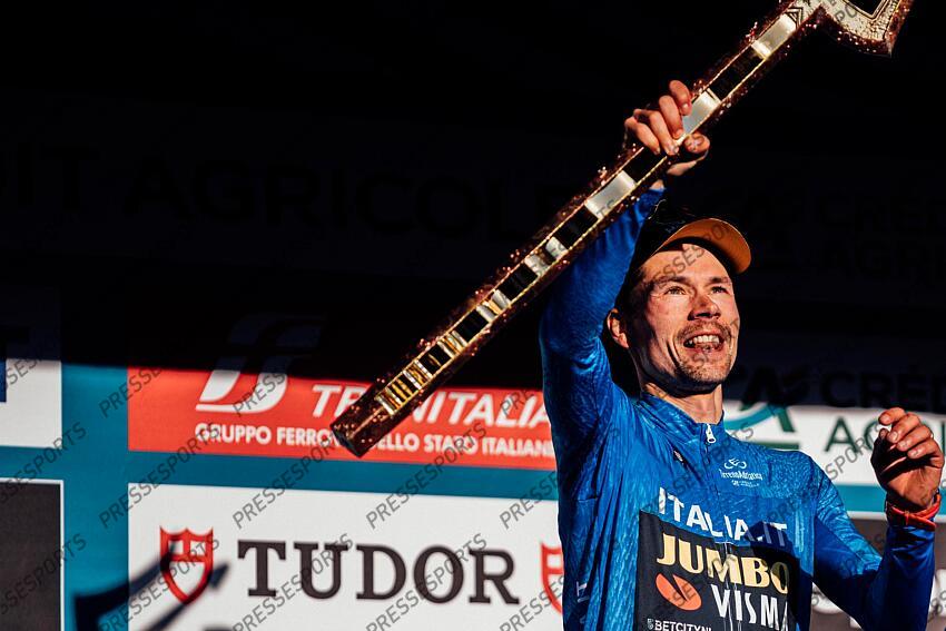 Picture by Zac Williams/SWpix.com- 12/03/2023 - Cycling - 2023 Tirreno Adriatico Stage 7 - San Benedetto Del Tronto, Italy - Primoz Roglic, Jumbo Visma, wins the 2023 Tirreno Adriatico. - Winners Trophy - Trident of Poseidon, Neptunes Fork, Trofeo Maestro di Mare ETAPE 07 SAN BENEDETTO DEL TRONTO/SAN BENEDETTO DEL TRONTO 