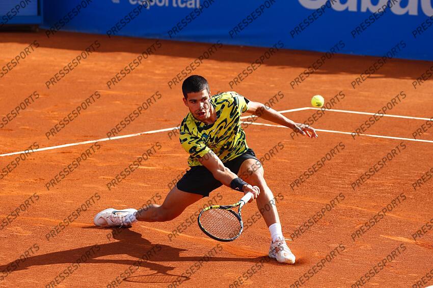 Carlos Alcaraz (ESP), APRIL18, 2023 - Tennis : Carlos Alcaraz during singles 2nd round match against Nuno Borges on the Barcelona Open Banc Sabadell tennis tournament at the Real Club de Tenis de Barcelona in Barcelona, Spain. (Photo by Mutsu Kawamori/AFLO) Tennis : Barcelona Open Banc Sabadell 2023 