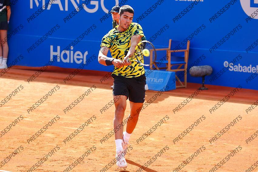 Carlos Alcaraz (ESP), APRIL18, 2023 - Tennis : Carlos Alcaraz during singles 2nd round match against Nuno Borges on the Barcelona Open Banc Sabadell tennis tournament at the Real Club de Tenis de Barcelona in Barcelona, Spain. (Photo by Mutsu Kawamori/AFLO) Tennis : Barcelona Open Banc Sabadell 2023 