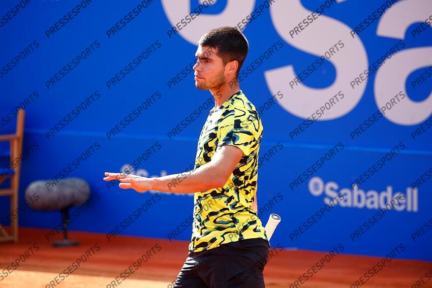 Carlos Alcaraz (ESP), APRIL18, 2023 - Tennis : Carlos Alcaraz during singles 2nd round match against Nuno Borges on the Barcelona Open Banc Sabadell tennis tournament at the Real Club de Tenis de Barcelona in Barcelona, Spain. (Photo by Mutsu Kawamori/AFLO) Tennis : Barcelona Open Banc Sabadell 2023 