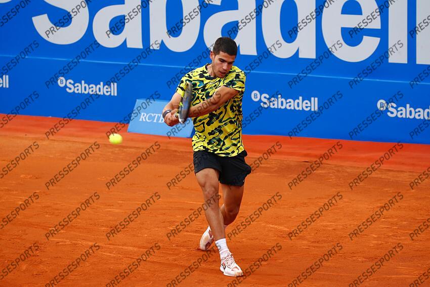 Carlos Alcaraz (ESP), APRIL18, 2023 - Tennis : Carlos Alcaraz during singles 2nd round match against Nuno Borges on the Barcelona Open Banc Sabadell tennis tournament at the Real Club de Tenis de Barcelona in Barcelona, Spain. (Photo by Mutsu Kawamori/AFLO) Tennis : Barcelona Open Banc Sabadell 2023 