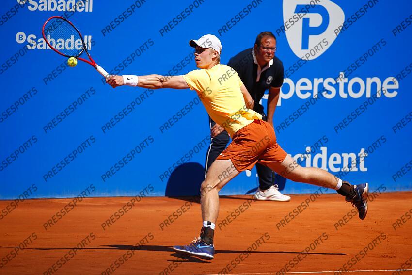 Denis Shapovalov (CAN), APRIL19, 2023 - Tennis : Denis Shapovalov during singles 2nd round match against Jozef Kovalik on the Barcelona Open Banc Sabadell tennis tournament at the Real Club de Tenis de Barcelona in Barcelona, Spain. (Photo by Mutsu Kawamori/AFLO) Tennis : Barcelona Open Banc Sabadell 2023 