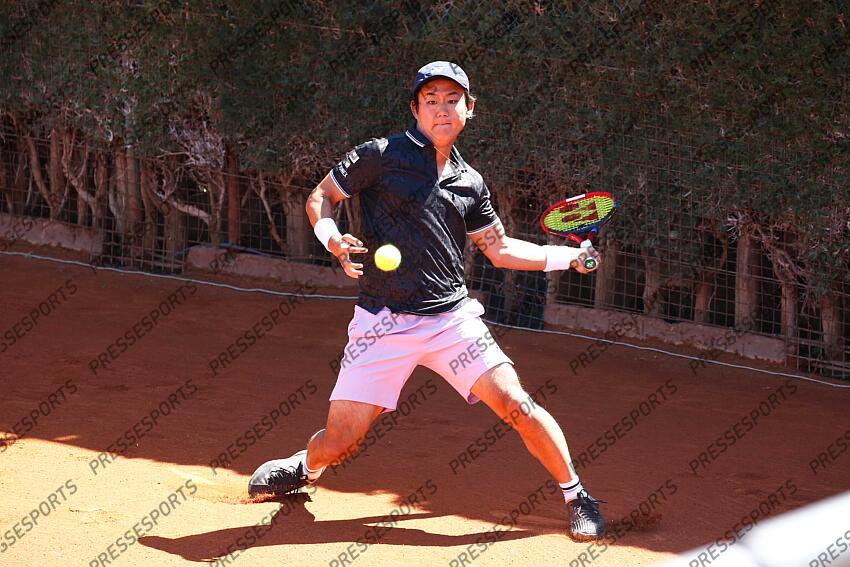Yoshihito Nishioka (JPN), APRIL19, 2023 - Tennis : Yoshihito Nishioka during singles 2nd round match against David Goffin on the Barcelona Open Banc Sabadell tennis tournament at the Real Club de Tenis de Barcelona in Barcelona, Spain. (Photo by Mutsu Kawamori/AFLO) Tennis : Barcelona Open Banc Sabadell 2023 