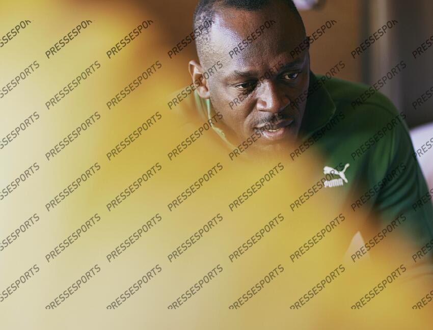 bolt (usain) MAGAZINE BOLT - Attention image soumise a conditions particulieres, nous contacter avant toute utilisation - 