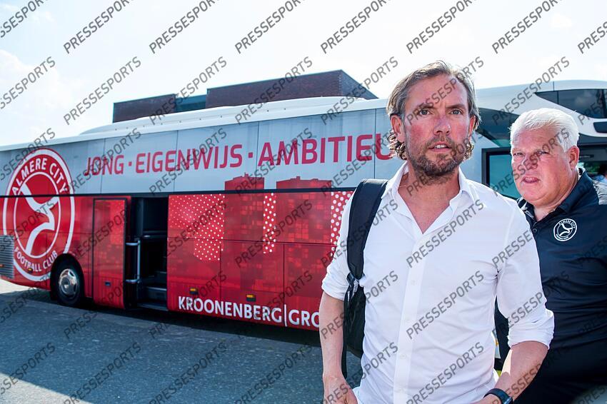 EMMEN - Almere City FC coach Alex Pastoor arrives at the stadium during the play-off promotion/relegation match between FC Emmen and Almere City FC at De Oude Meerdijk on June 11, 2023 in Emmen, Netherlands. ANP COR LASKER FC EMMEN-ALMERE CITY FC (1-2) 