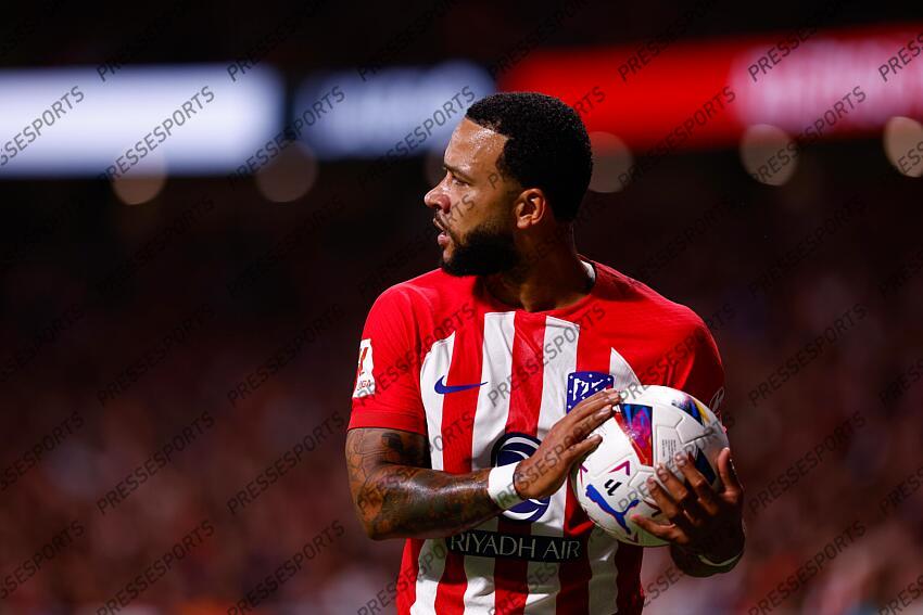 Memphis Depay of Atletico de Madrid gestures during the spanish league, La Liga EA Sports, football match played between Atletico de Madrid and Granada CF at Civitas Metropolitano stadium on August 14, 2023, in Madrid, Spain. ATLETICO DE MADRID-GRENADE CF (3-1) 