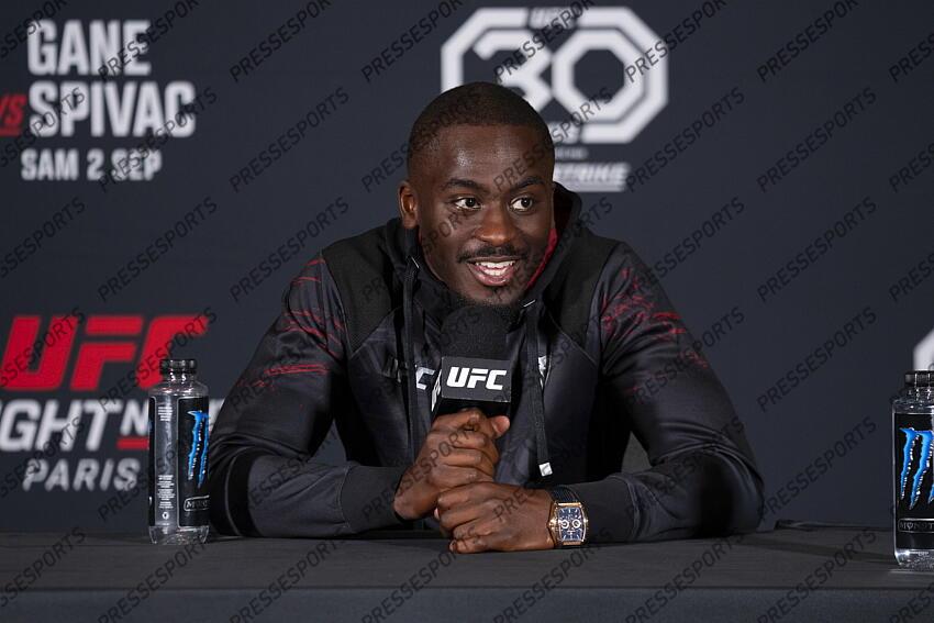 William Gomis (FRA) pre-fight press conference at Pullman Bercy Hotel CONFERENCE DE PRESSE 