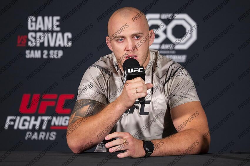 Serghei Spivac (MDA) pre-fight press conference at Pullman Bercy Hotel CONFERENCE DE PRESSE 