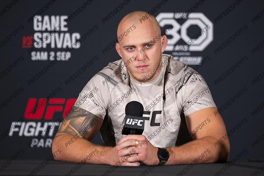 Serghei Spivac (MDA) pre-fight press conference at Pullman Bercy Hotel CONFERENCE DE PRESSE 