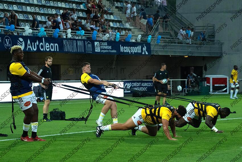 colombe (georges henri) idoumi (sacha) MONTPELLIER-LA ROCHELLE (26-15) sorin (karl) debout au 2nd plan 