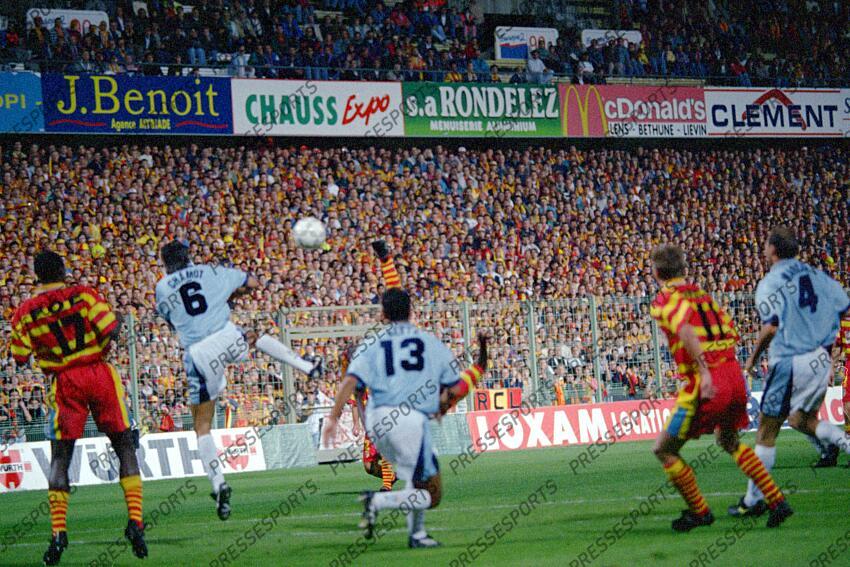 AS Monaco RC Lens fanion coupe de France 1996 football