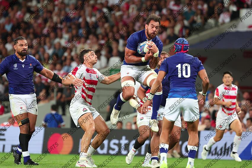 Riley (Dylan) Luatua (Steven) JAPON-SAMOA (28-22) Taufua (Jordan) à gauche 