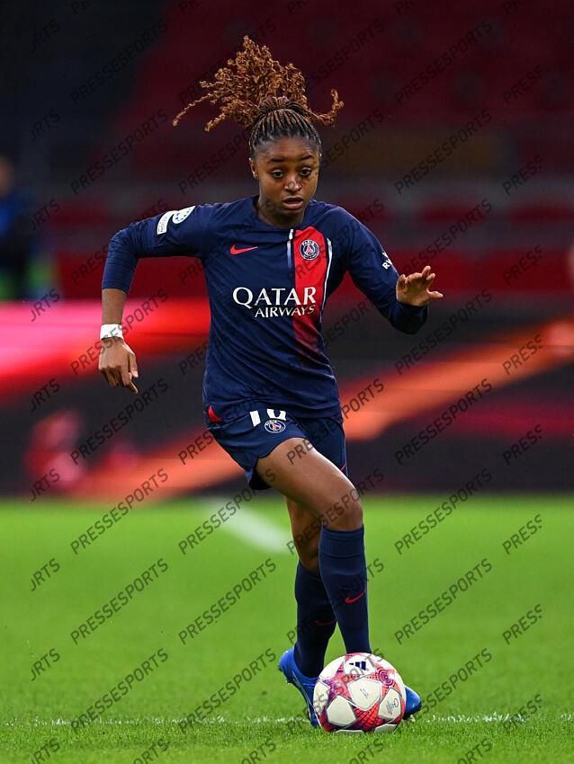 AMSTERDAM - Laurina Fazer of Paris Saint-Germain during the UEFA Women's Champions League Group C match between Ajax Amsterdam and Paris Saint Germain at the Johan Cruijff ArenA on November 15, 2023 in Amsterdam, Netherlands. ANP | Hollandse Hoogte | GERRIT VAN COLOGNE (F) AJAX AMSTERDAM-(F) PSG (2-0) 
