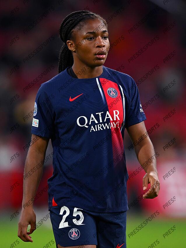 AMSTERDAM - Magnaba Folquet of Paris Saint-Germain during the UEFA Women's Champions League Group C match between Ajax Amsterdam and Paris Saint Germain at the Johan Cruijff ArenA on November 15, 2023 in Amsterdam, Netherlands. ANP | Hollandse Hoogte | GERRIT VAN COLOGNE (F) AJAX AMSTERDAM-(F) PSG (2-0) 
