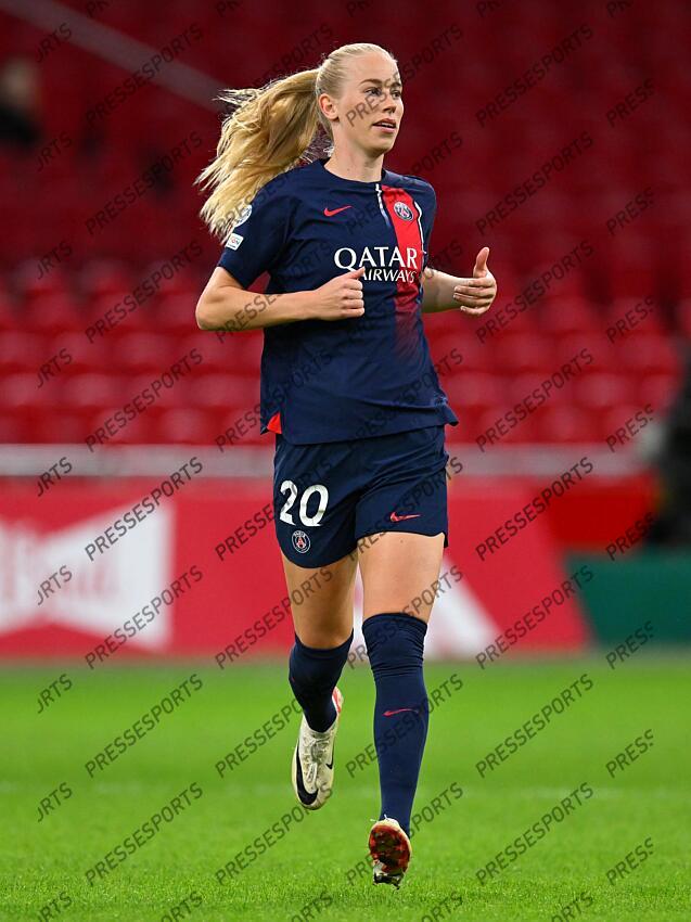 AMSTERDAM - Amalie Vangsgaard of Paris Saint-Germain. during the UEFA Women's Champions League Group C match between Ajax Amsterdam and Paris Saint Germain at the Johan Cruijff ArenA on November 15, 2023 in Amsterdam, Netherlands. ANP | Hollandse Hoogte | GERRIT VAN COLOGNE (F) AJAX AMSTERDAM-(F) PSG (2-0) 