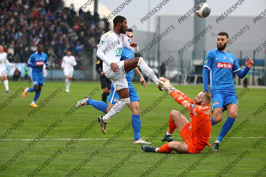 maitland niles (ainsley) buisson (lucas) PONTARLIER-LYON (0-3) 