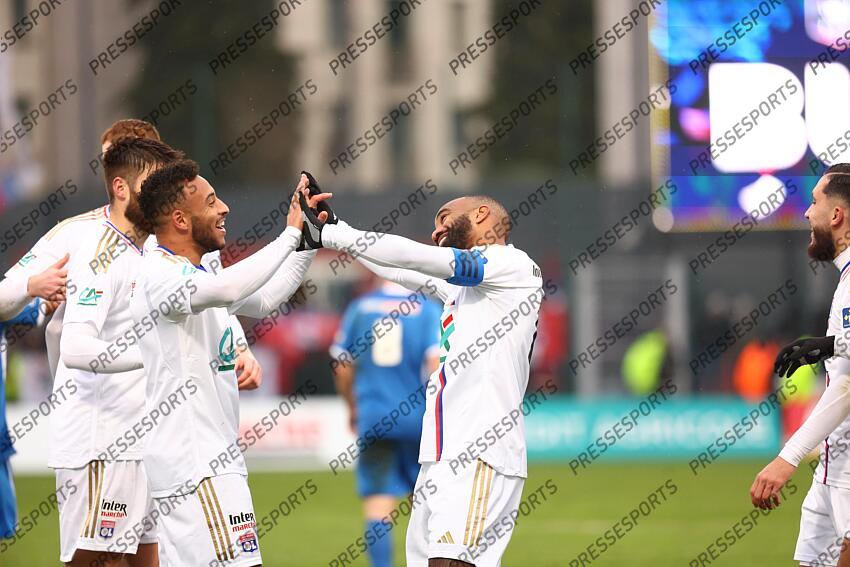 tolisso (corentin) lacazette (alexandre) PONTARLIER-LYON (0-3) joie du 3-0 