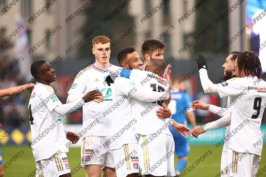 kumbedi (sael) o'brien (jake) tolisso (corentin) lacazette (alexandre) caleta car (duje) cehrki moreira (diego) PONTARLIER-LYON (0-3) joie du 3-0 