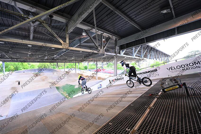colsenet (mateo) - (fra) - casque jaune MAGAZINE SITE BMX JO 2024 