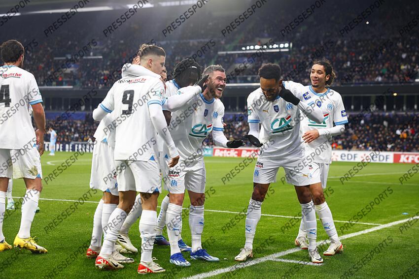 gigot (samuel) vitinha (vitor oliveira) clauss (jonathan) veretout (jordan) aubameyang (pierre emerick) nadir (bilal) THIONVILLE-MARSEILLE (0-1) joie du 0-1 
