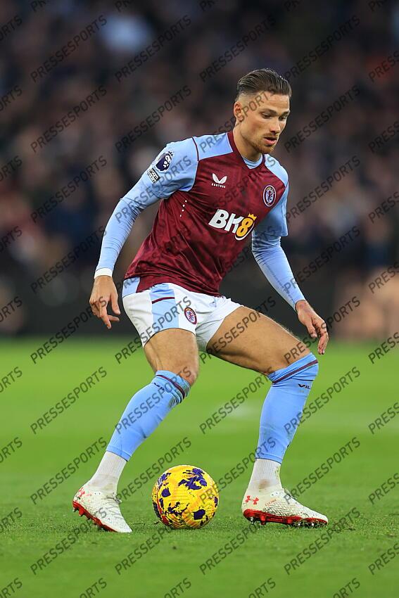 11th February 2024 - Premier League - Aston Villa v Manchester United - Matty Cash of Aston Villa - Photo: Simon Stacpoole / Offside. ASTON VILLA-MANCHESTER UNITED (1-2) 