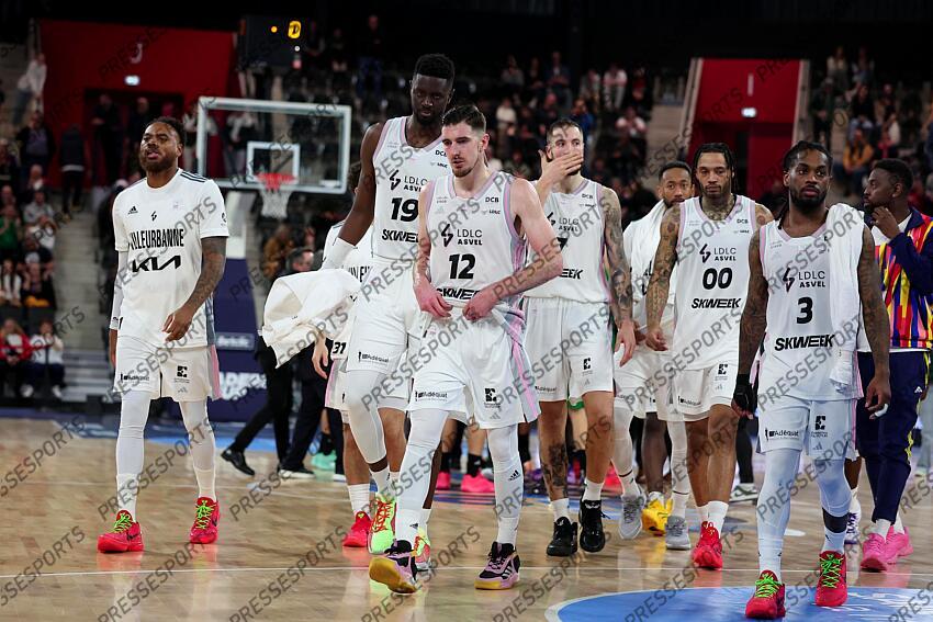 fall (youssoupha) de colo (nando) LYON VILLEURBANNE-NANTERRE (78-82) 