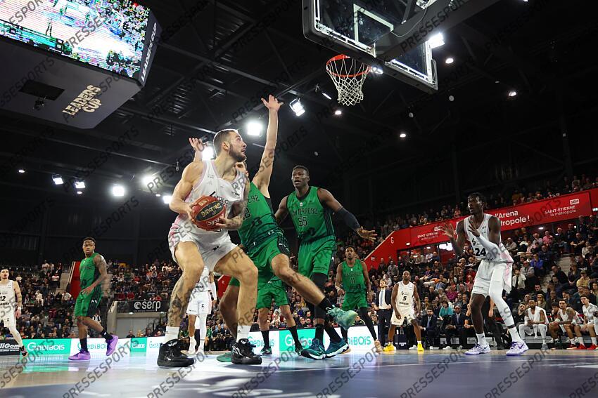 lauvergne (joffrey) LYON VILLEURBANNE-NANTERRE (78-82) 