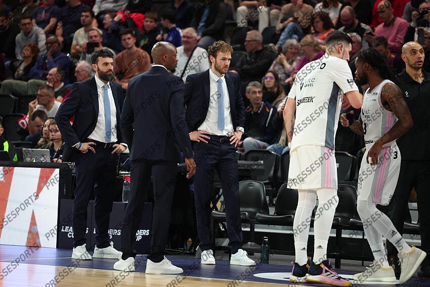casalone (edoardo) gomis (joseph) poupet (pierric) LYON VILLEURBANNE-NANTERRE (78-82) 
